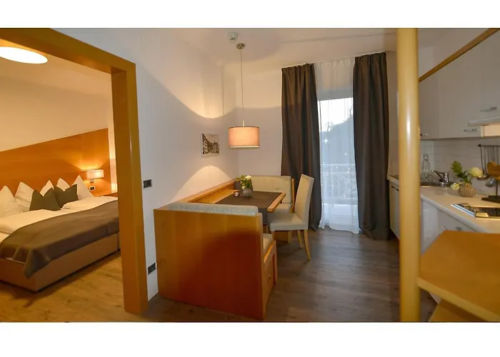 Hotel Jacuzzi: Apparthotel Central